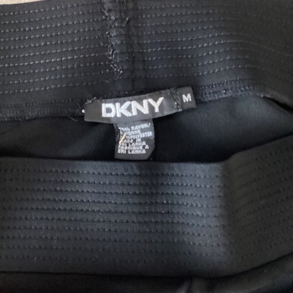 DKNY Women’s Black Blend Wide Leg Cropped Pants Gartered Waistband - Picture 3 of 3